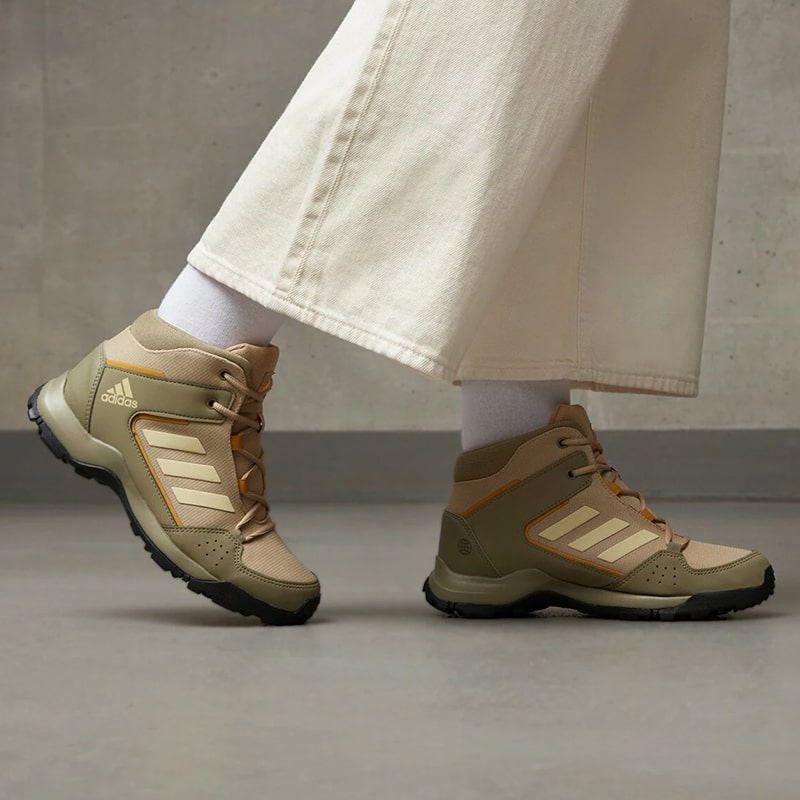 <center><b><br>adidas</center></b></br>