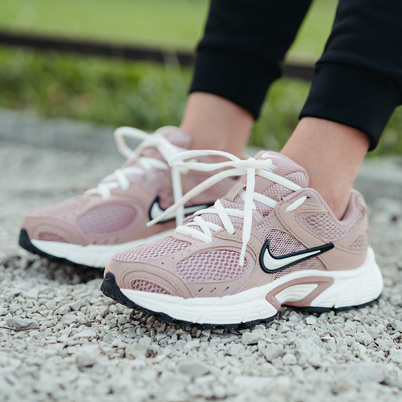 <center><b><br><big>Nike</center></b></br></big>