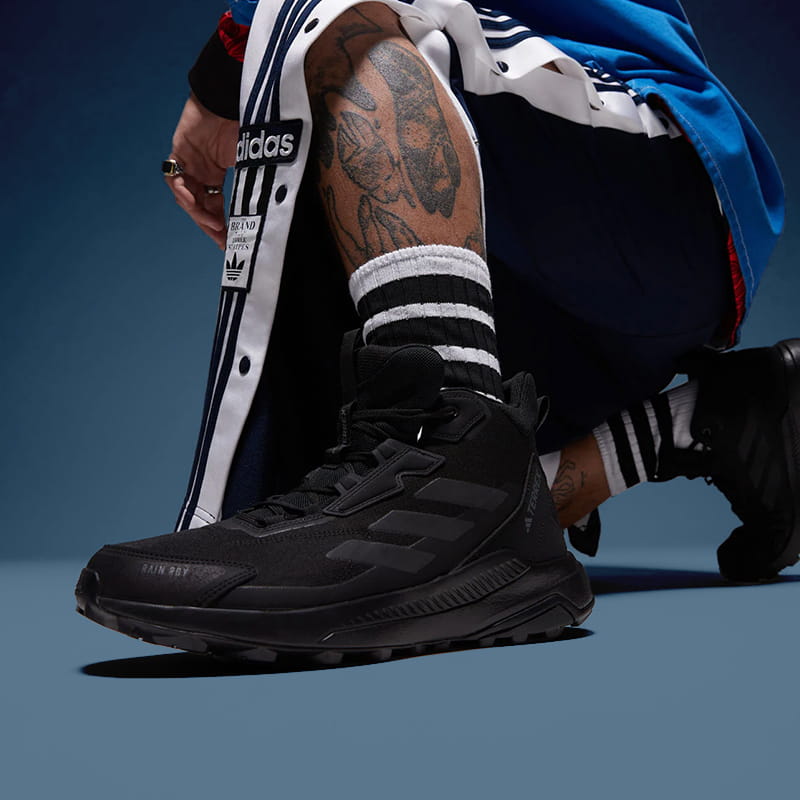 <center><b><br>adidas</center></b></br>