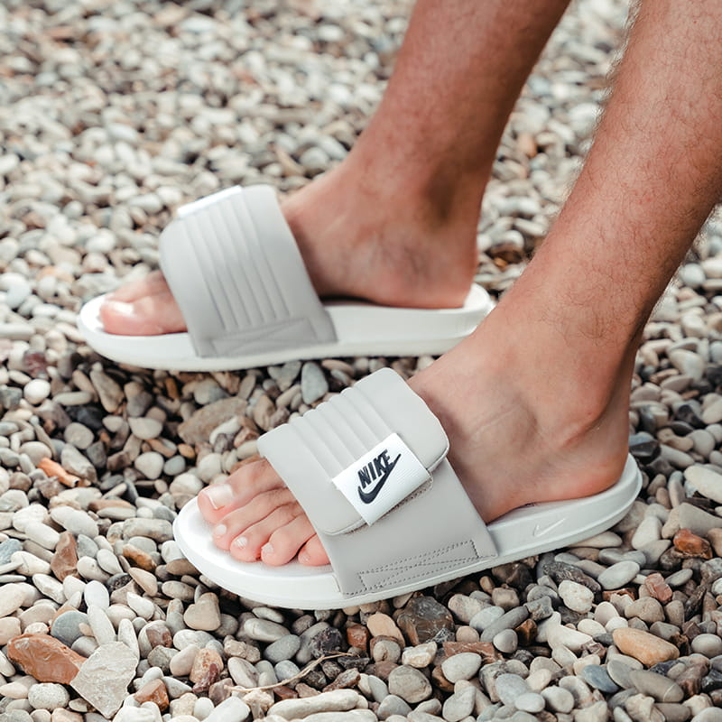 <center><b><br>Nike</center></b></br>