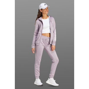 Атрактивна adidas комбинација