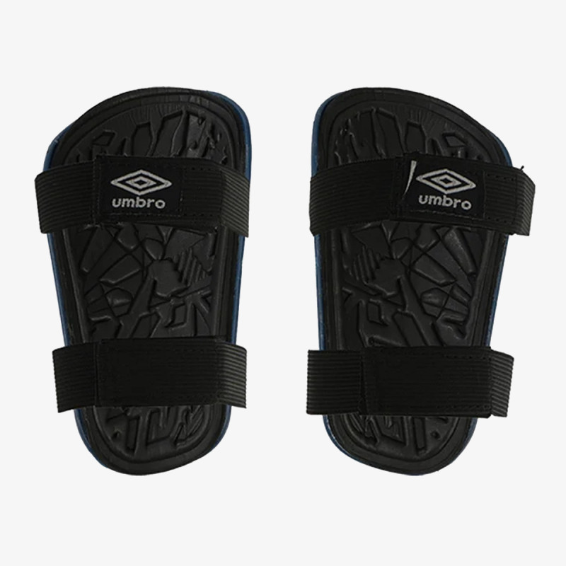 Umbro NEO SHIELD GUARD W/CALF STRAPS 