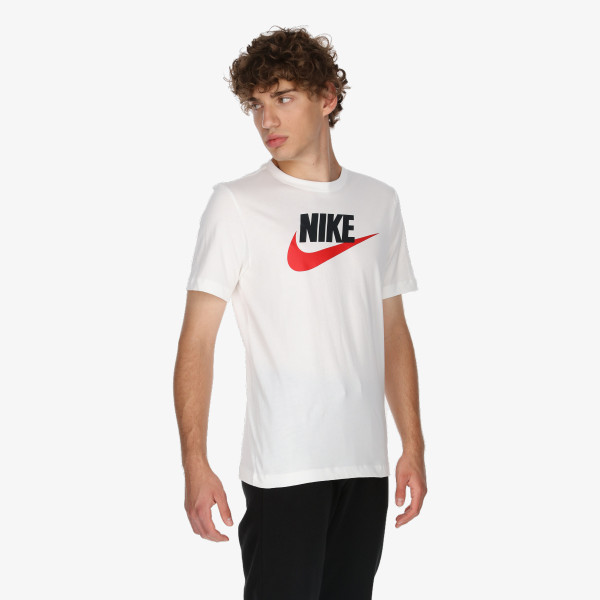 Nike Sportswear Club 