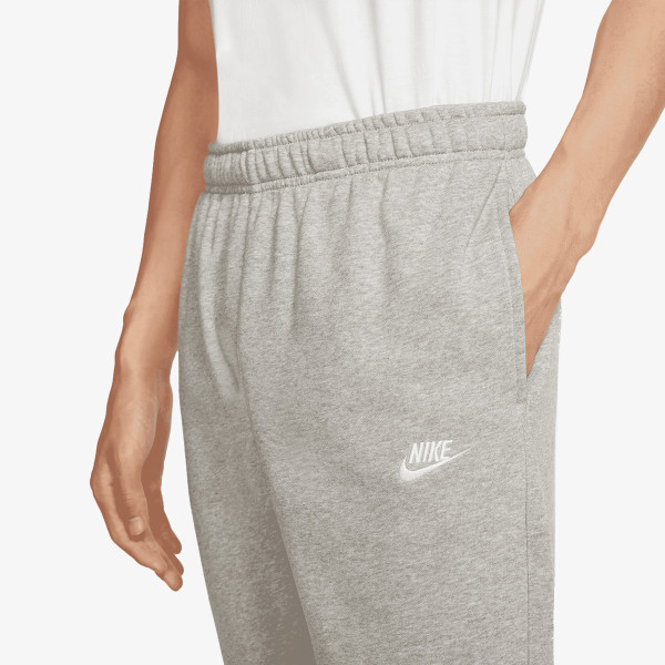 Nike Sportswear Club 