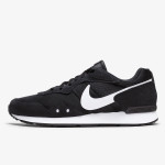 Nike NIKE VENTURE RUNNER 
