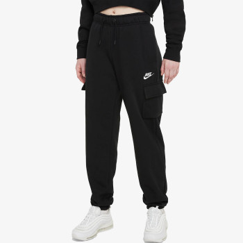 Nike Sportswear Essentials 