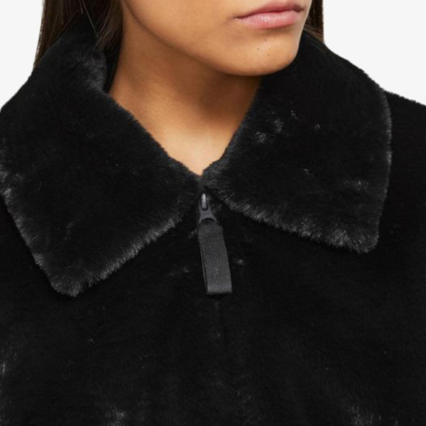 Nike Sportswear Plush 