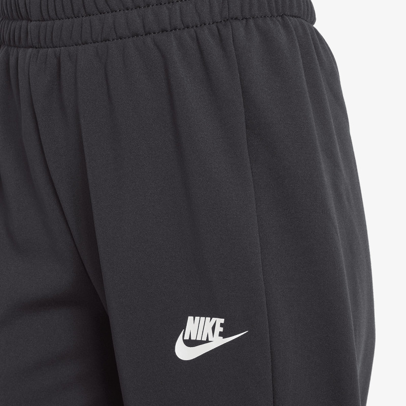 Nike Sportswear Club 