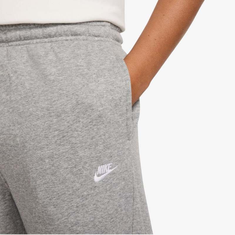Nike Club 