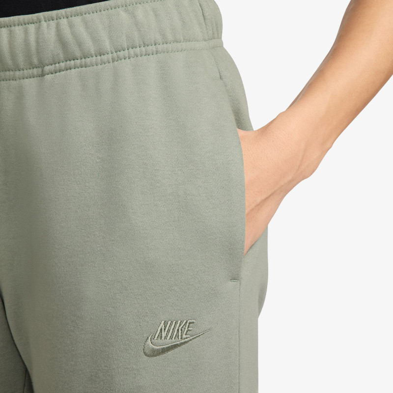 Nike Sportswear Club 