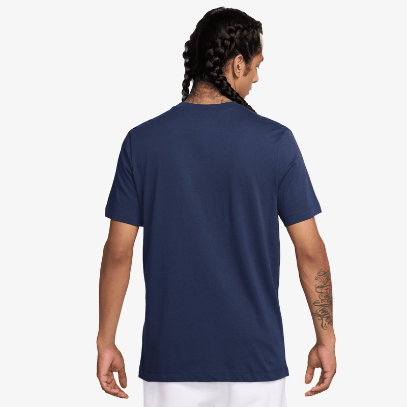Nike Sportswear 