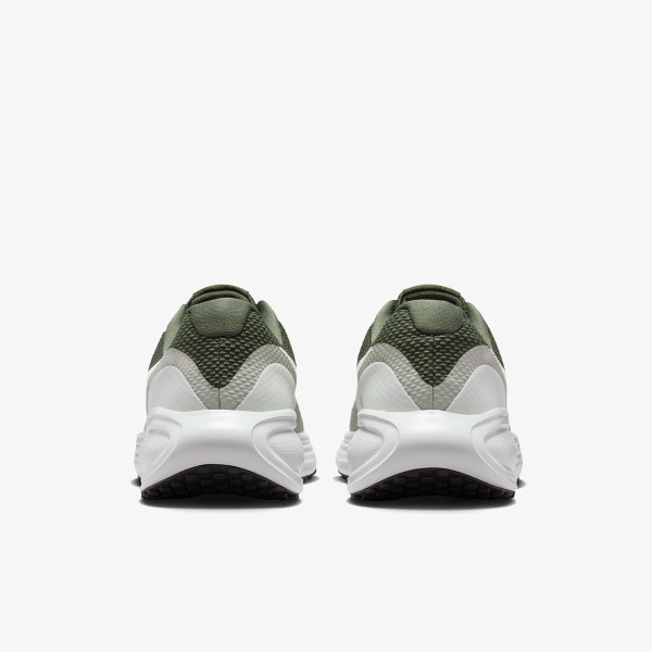 Nike NIKE REVOLUTION 8 