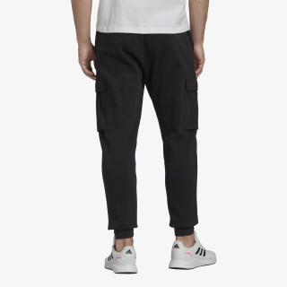 adidas ESSENTIALS 