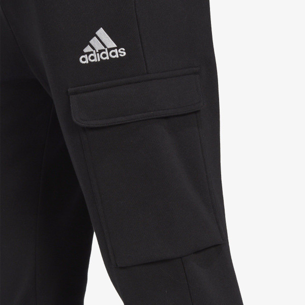adidas ESSENTIALS 