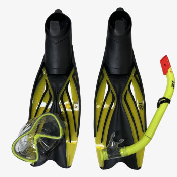 J2c SET MASK, SNORKEL AND FINS 