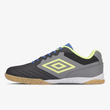 Umbro PIVOT IC 