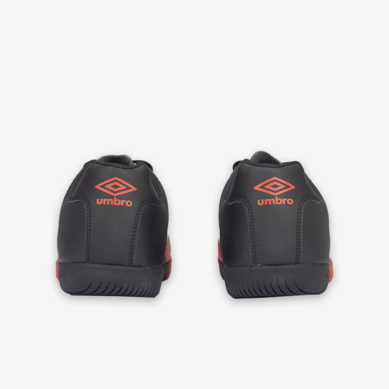 Umbro INSTEP IC 