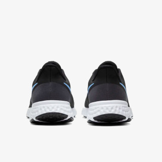 NIKE NIKE REVOLUTION 5